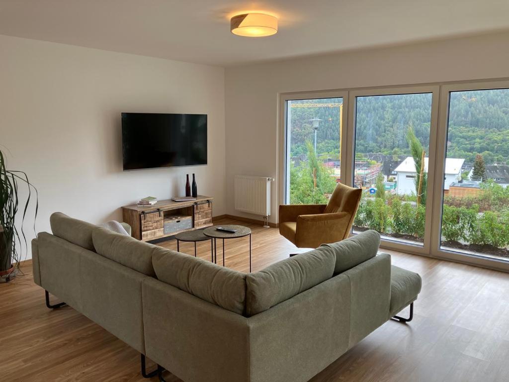 Neu - Premium-Ferienhaus Mosel-Sonne 特拉本特拉巴赫 外观 照片